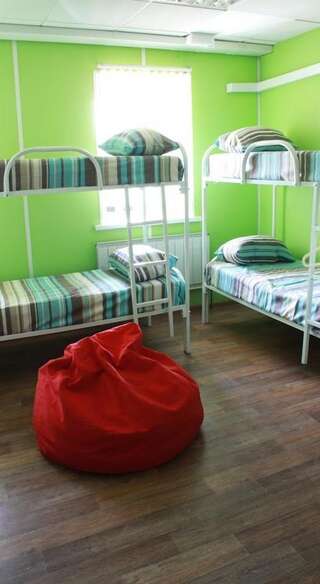 Хостел Хостел Ред Стар Екатеринбург Кровать в общем номере для мужчин с 12 кроватями-4
